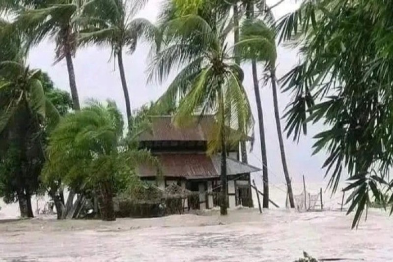 ঘূর্ণিঝড়ের প্রভাব থাকবে আরও ৫ ঘণ্টা