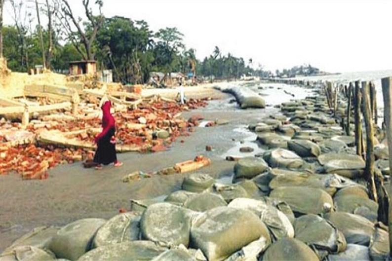 টেকসই বাঁধ নির্মাণে গুরুত্ব দিতে হবে