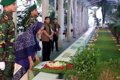 রাসেল ও পরিবারের অন্যান্য শহীদদের প্রতি শ্রদ্ধা প্রধানমন্ত্রীর