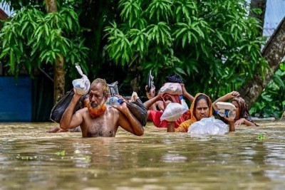 বন্যায় ১১ জেলার সাড়ে ১০ লাখ মানুষ পানিবন্দি