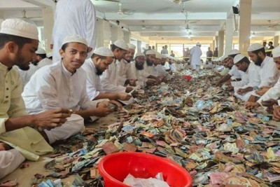 এবার পাগলা মসজিদে মিলল রেকর্ড ৮ কোটি ২১ লাখ টাকা